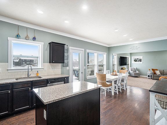 5th image of 9320 Windward Dr