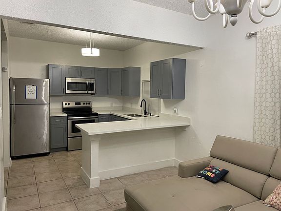 2nd image of 700 Biltmore Way APT 818