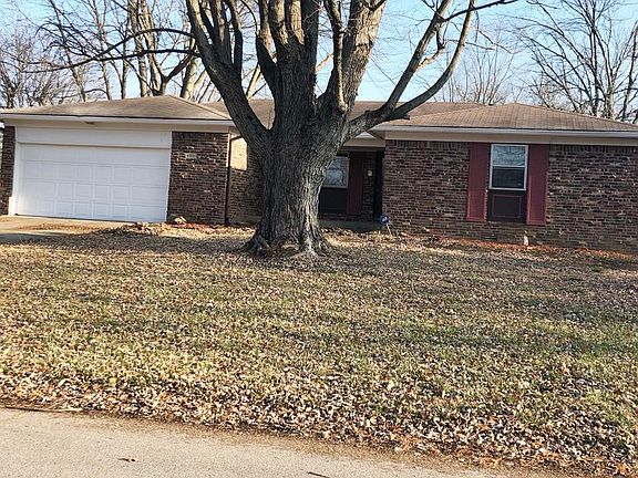 2nd image of 8331 Palmetto Ln