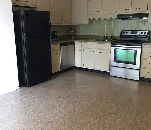 2nd image of 5306 N Hemlock Dr #5306