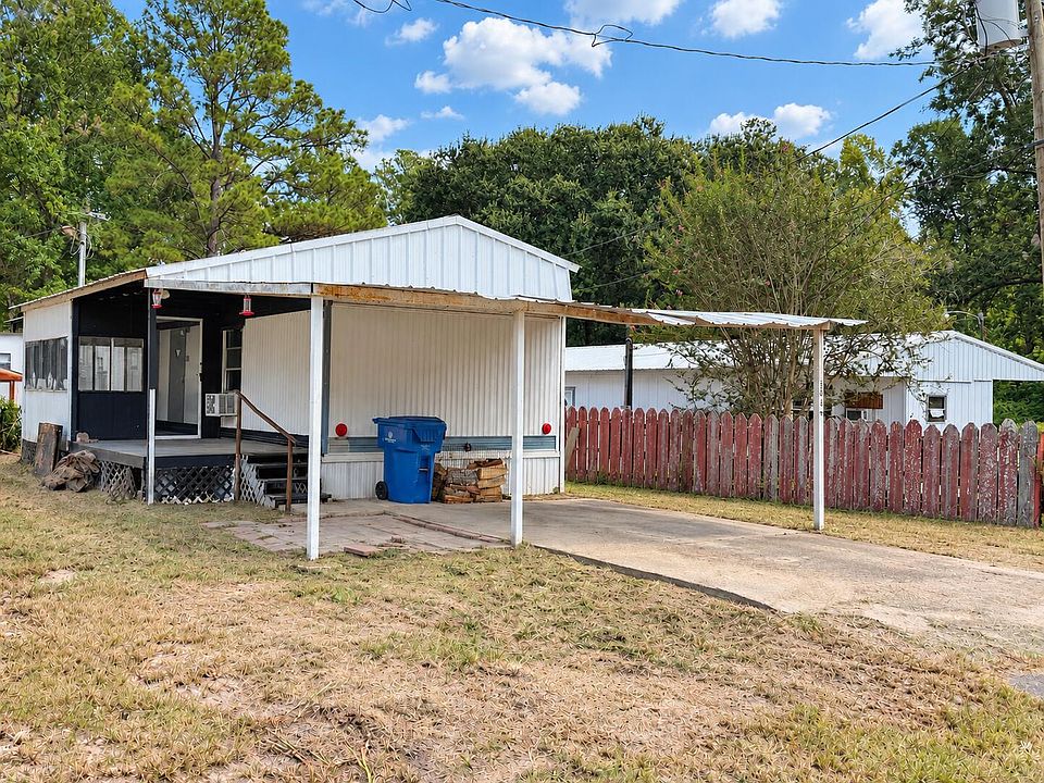 1st image of 586 Eaglenest Dr