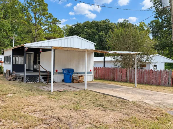 586 Eaglenest Dr, Deridder, LA 70634