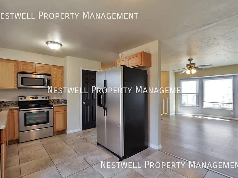 5676 S 3525 W — Photo 4