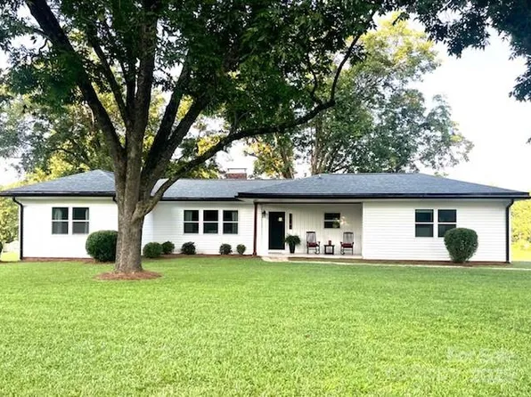 37598 Mountain Creek Rd, New London, NC 28127