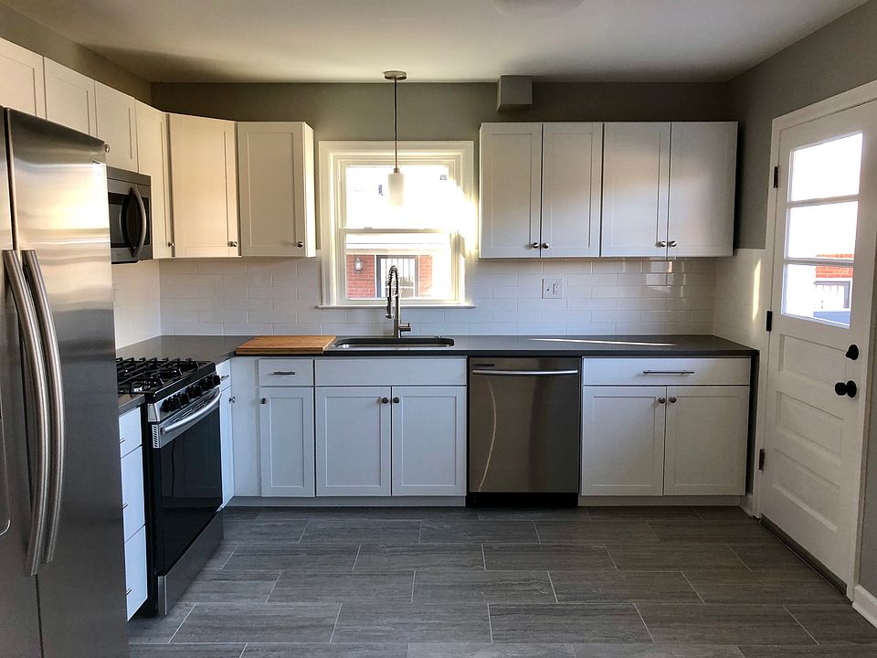 1st image of 4310 Rockwood Dr