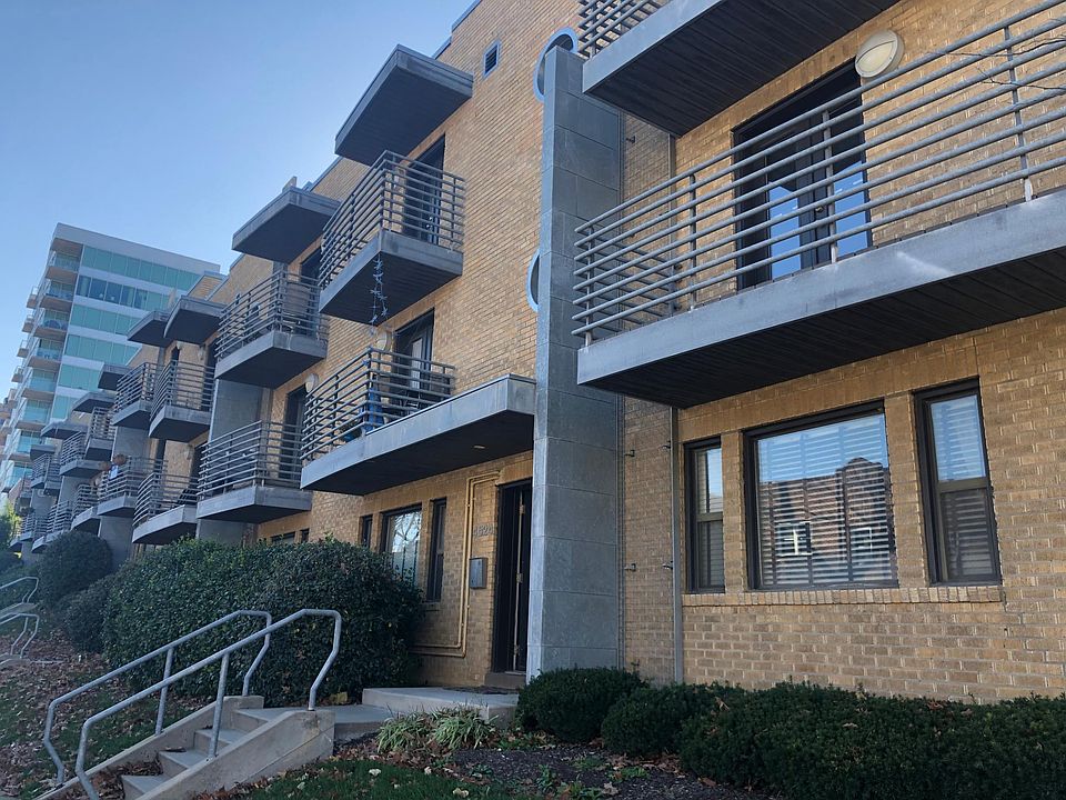 4536 Broadway APT 3N, Kansas City, MO 64111 Zillow