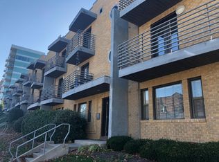 4536 Broadway Blvd #3N, Kansas City, MO 64111