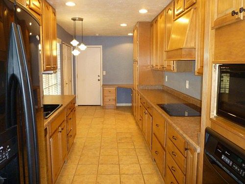 1st image of 7716 S Apricot Dr