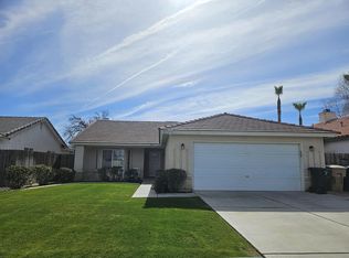 5615 Summer Cypress Dr, Bakersfield, CA 93313