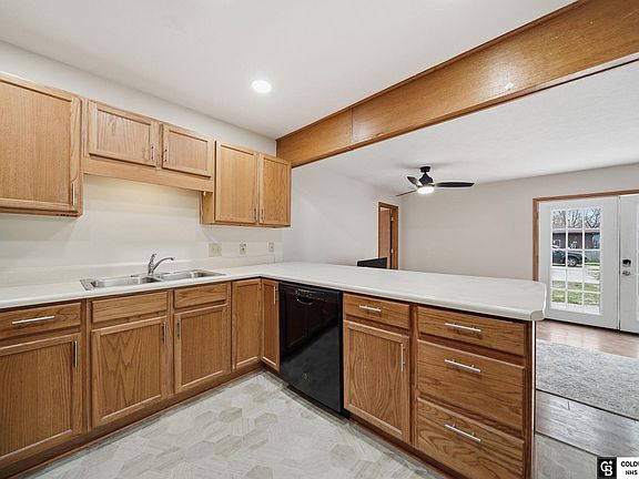 3rd image of 2144 N 31st St