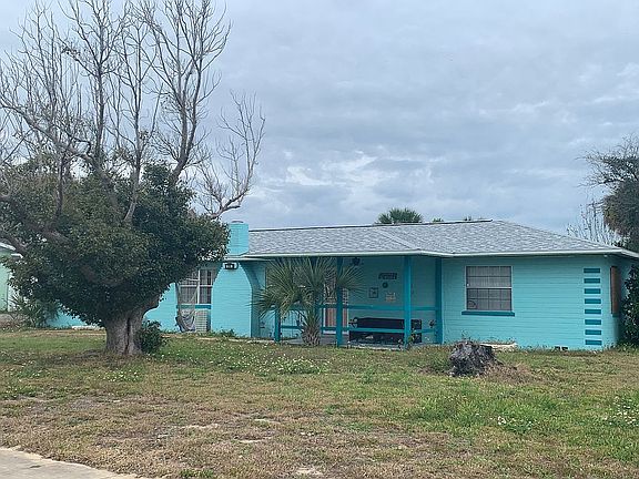 3rd image of 295 Woodland Ave