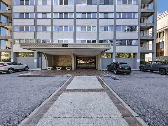 2nd image of 1520 Senate St APT 62