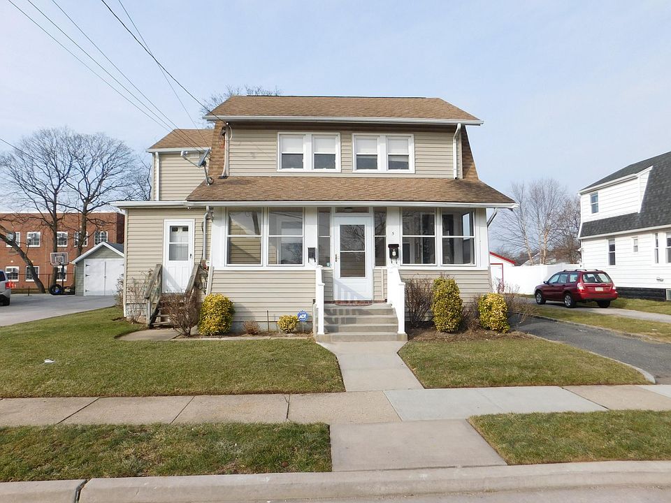 1st image of 5 1st Ave #2B