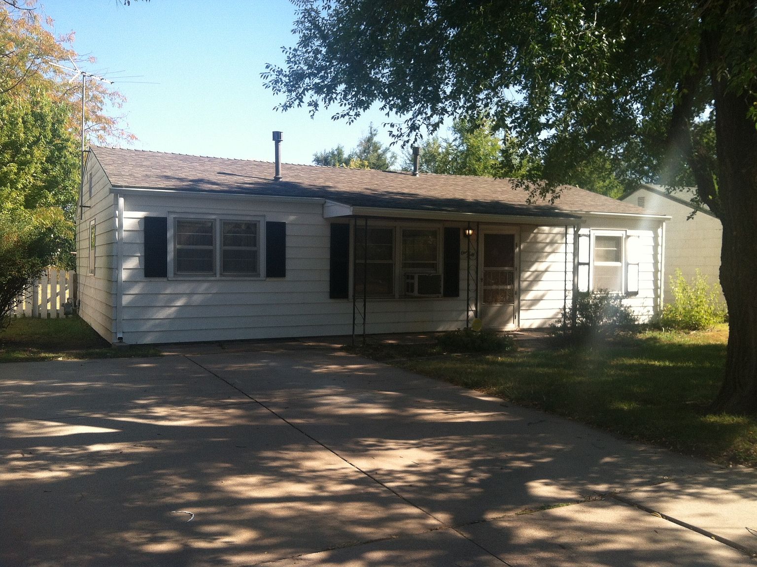140 N Doris St, Wichita, KS 67212 Zillow
