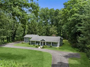157 Crescent Hill Rd, Pittsford, NY 14534