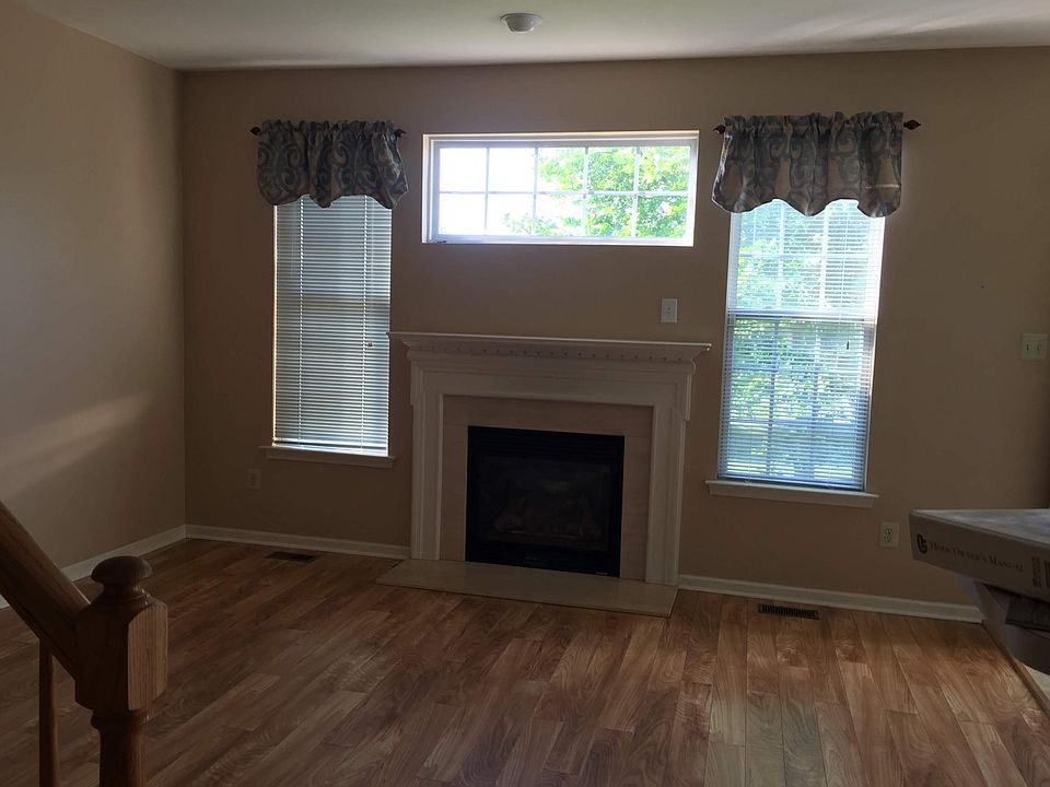 2nd image of 7701 Cross Creek Cir S