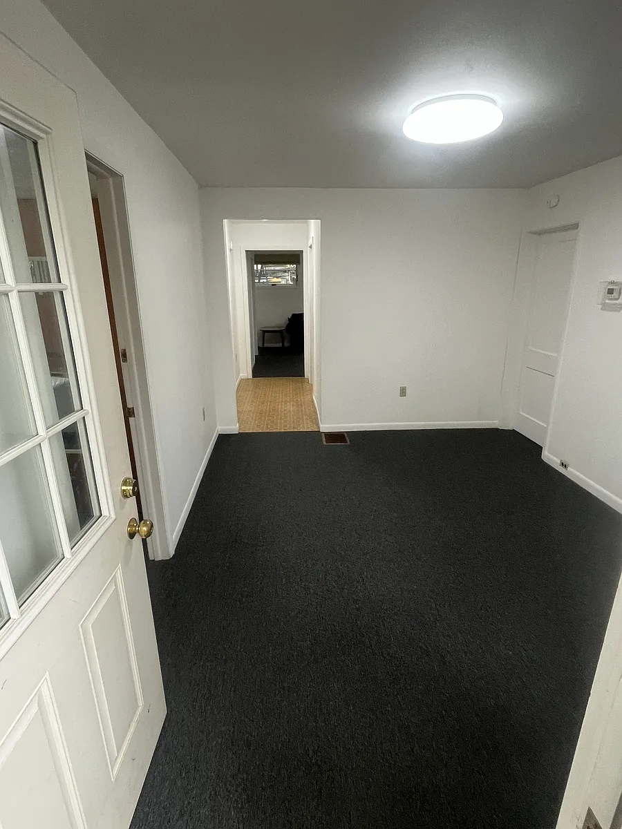 Building Photo - 324 Dryden Rd #1