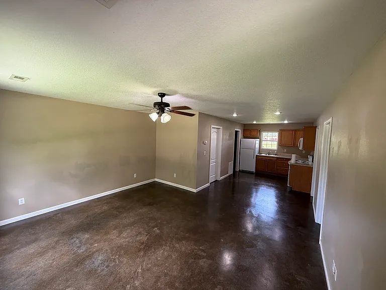 103B Redwood Dr #103B — Photo 2