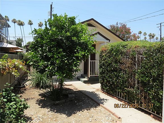 4th image of 1005 N Alameda Ave