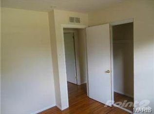 265 Presley Rd, Saint Louis, MO 63137