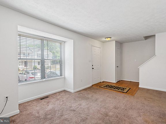 2nd image of 1310 Kings Crest Dr