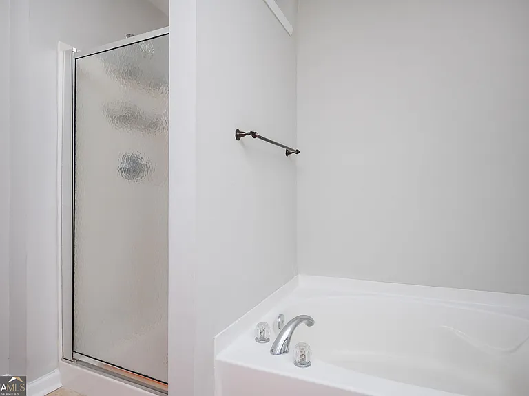 1796 Umberland Way — Photo 22