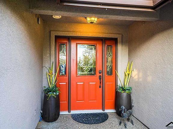 4th image of 22150 Calistoga Way