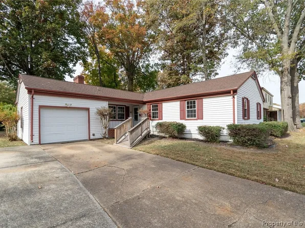 210 Hankins Dr, Hampton, VA 23669