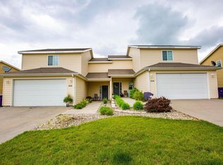 506 Highland Ridge Dr, Manhattan, KS 66503