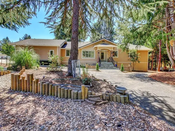 18671 Wildflower Dr, Penn Valley, CA 95946