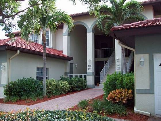 1st image of 220 Waterside Cir Unit 101