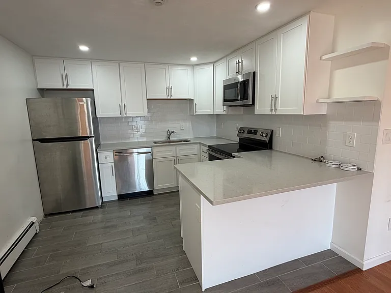 141 Pierce St #22 — Photo 1