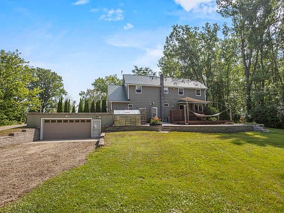 2nd image of 3007 Longview Ln