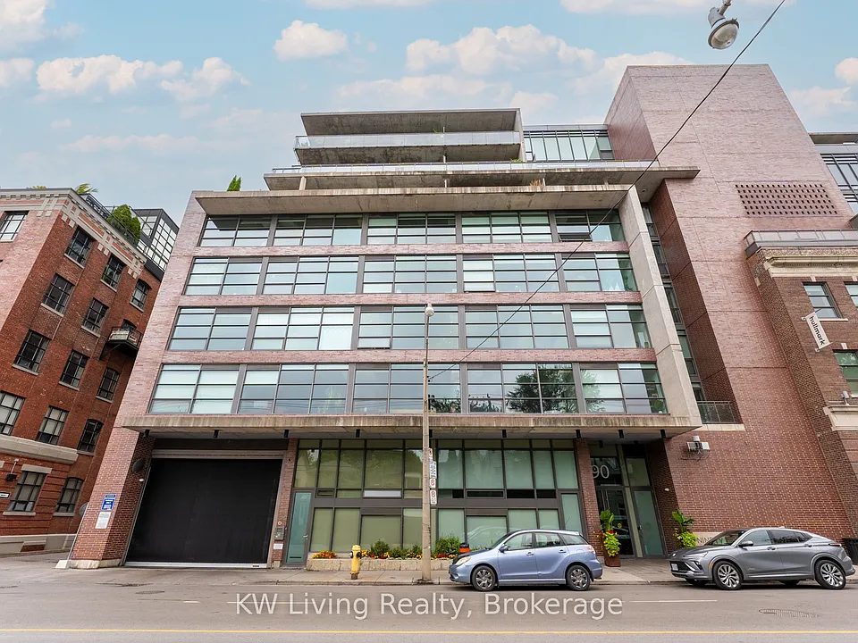 90 Broadview Ave #LW1
