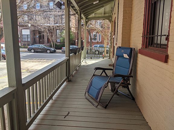 3rd image of 4003 Pine St APT 1R