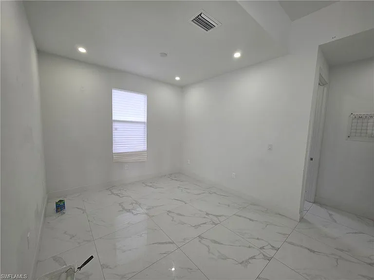 331 Nelson Rd N — Photo 11