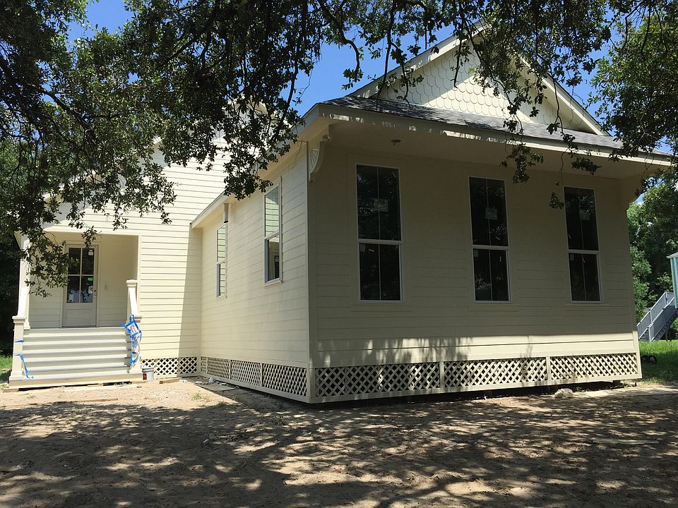 2nd image of 5241 Chamberlain Dr