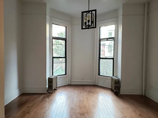 Rented by Avenue Sotheby's International Realty | media 7