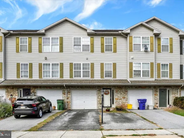 435 Fisher Dr, York, PA 17404