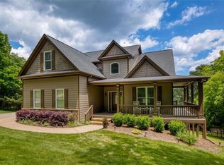 75 Harbour Ridge Dr, Dawsonville, GA 30534