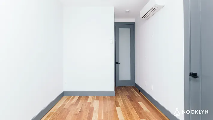 Rented by Nooklyn NYC LLC | media 27