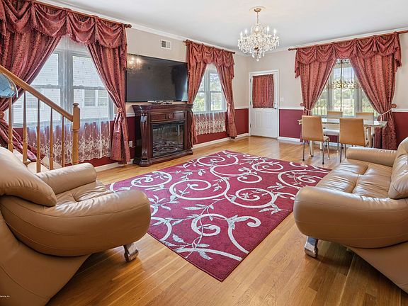 4th image of 84 Greencroft Ave
