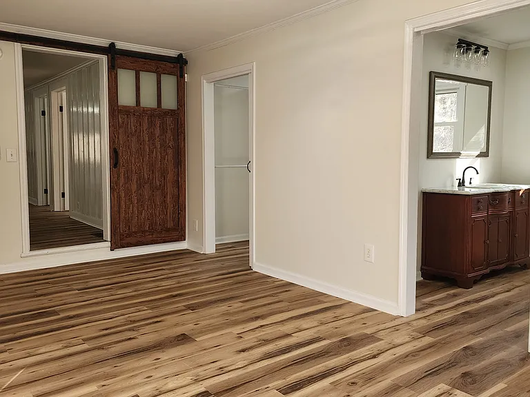 93 Deepwater Ave — Photo 12