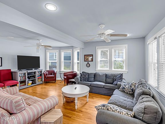 3rd image of 306 Ocean Park Ave
