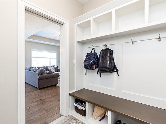5th image of 10065 Empire Ct