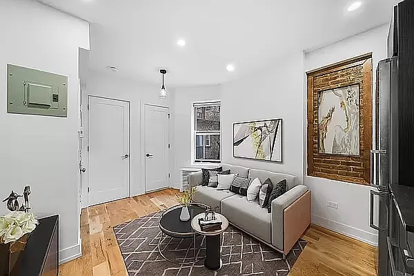 Rented by Vector New York, LLC | media 12