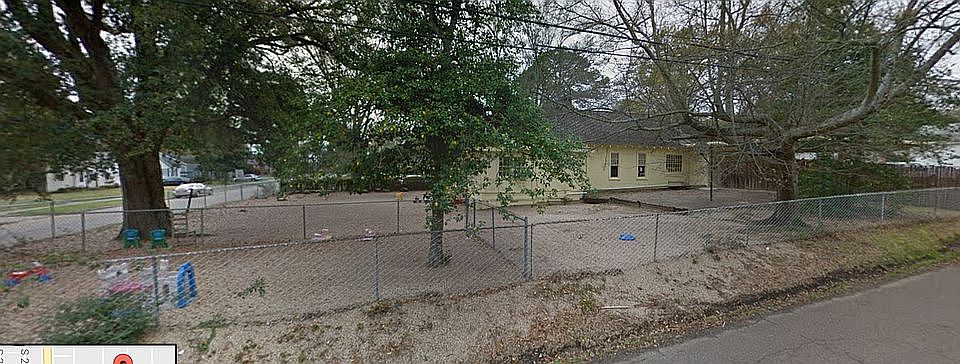 1st image of 201 S 23rd Ave
