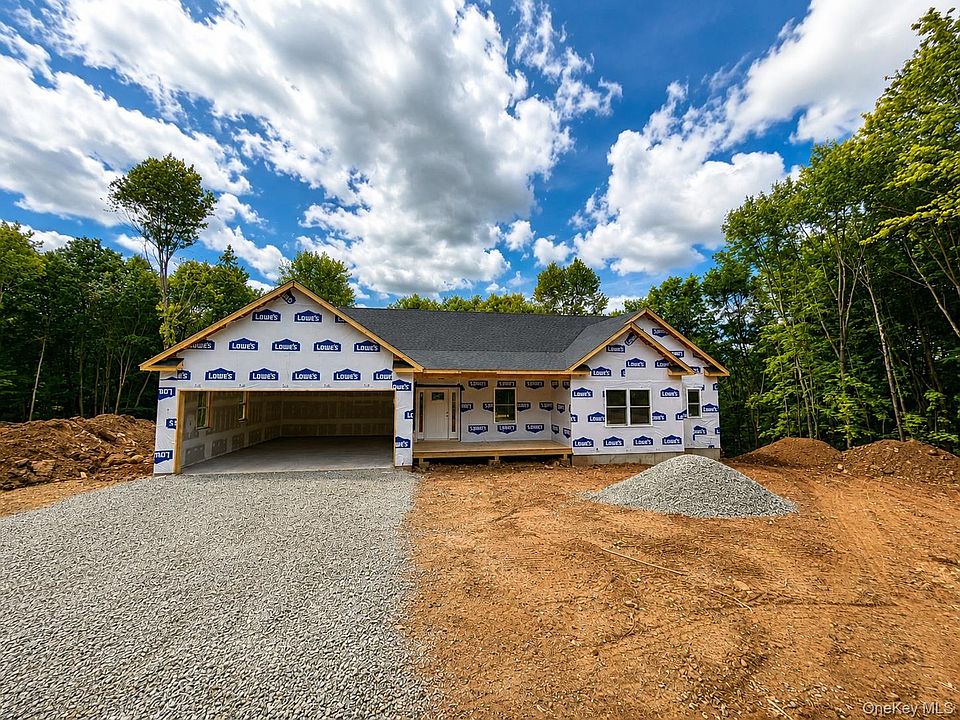 1st image of 213 Tuckers Corners Road