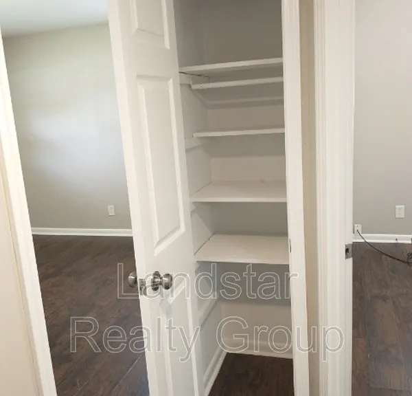 9403 Burgoo King Rd — Photo 19