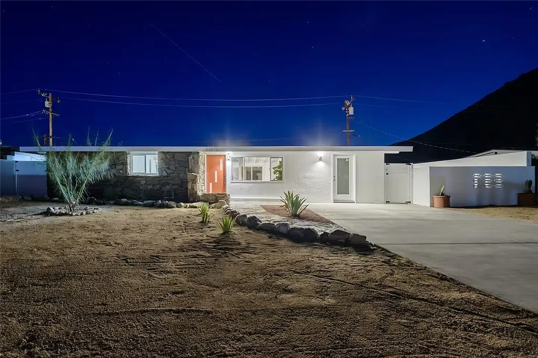 4 bed, 1400 sqft, $2,600 — Photo 1